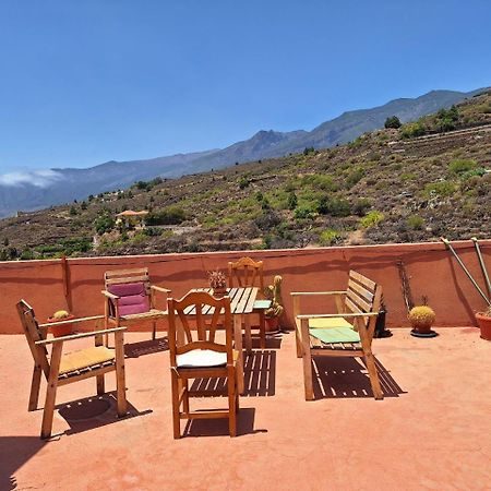 Casa Colores Tenerife Guesthouse Candelaria Bagian luar foto