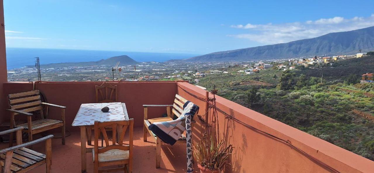 Casa Colores Tenerife Guesthouse Candelaria Bagian luar foto